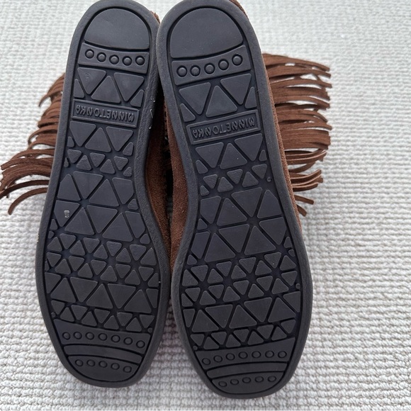 Minnetonka suede fringe booties NWOB - Picture 4 of 8